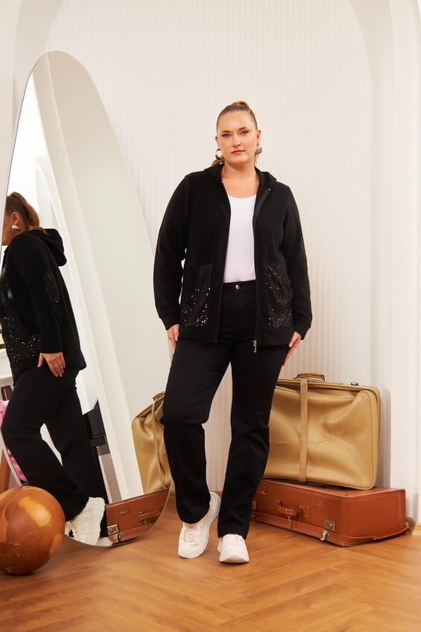 KOL VE CEP PUL PAYET İŞLEMELİ BÜYÜK BEDEN HIRKA