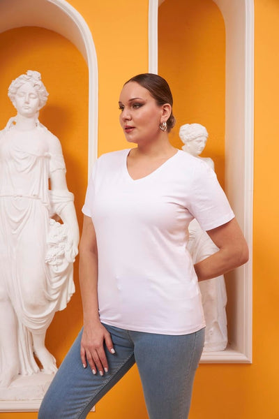 BÜYÜK BEDEN V YAKA TİŞÖRT