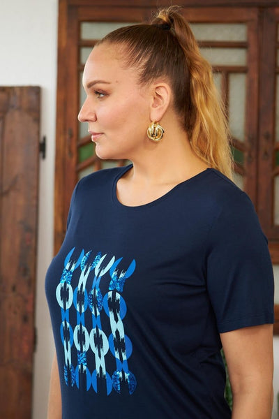 BÜYÜK BEDEN PUL PAYET DETAYLI TİŞÖRT