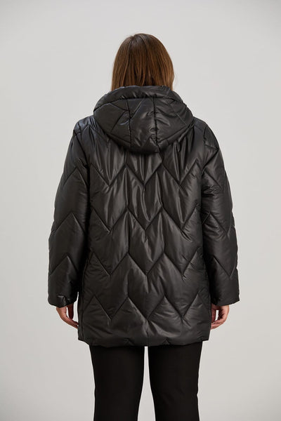 BÜYÜK BEDEN KAPÜŞONLU KAPİTONE ŞİŞME MONT