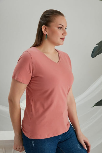 BÜYÜK BEDEN V YAKA TİŞÖRT